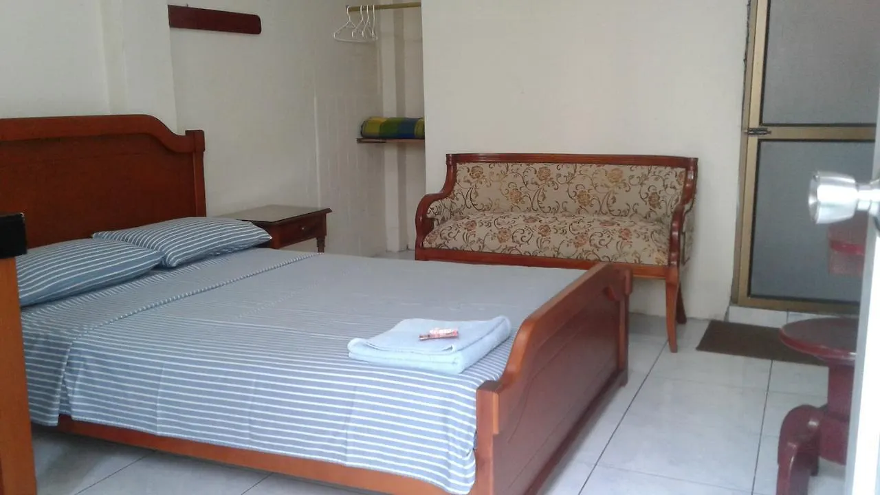 Guest house Hostal Elizabeth Puerto Ayora